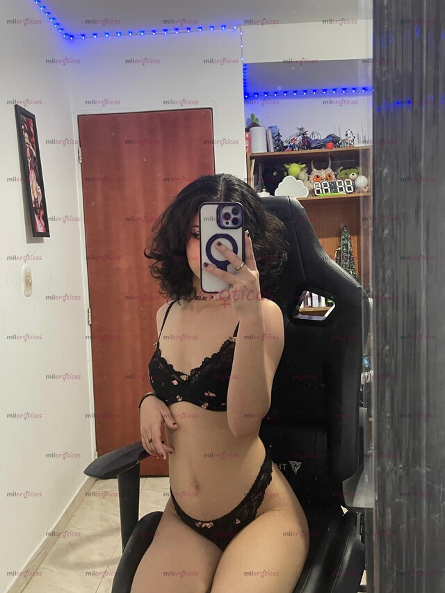 FOTOS DE RICAS JUGOSAS TETAS PARADITAS VEN PAPI CONMIGO Y VAS A GOZAR COMO TE GUSTA