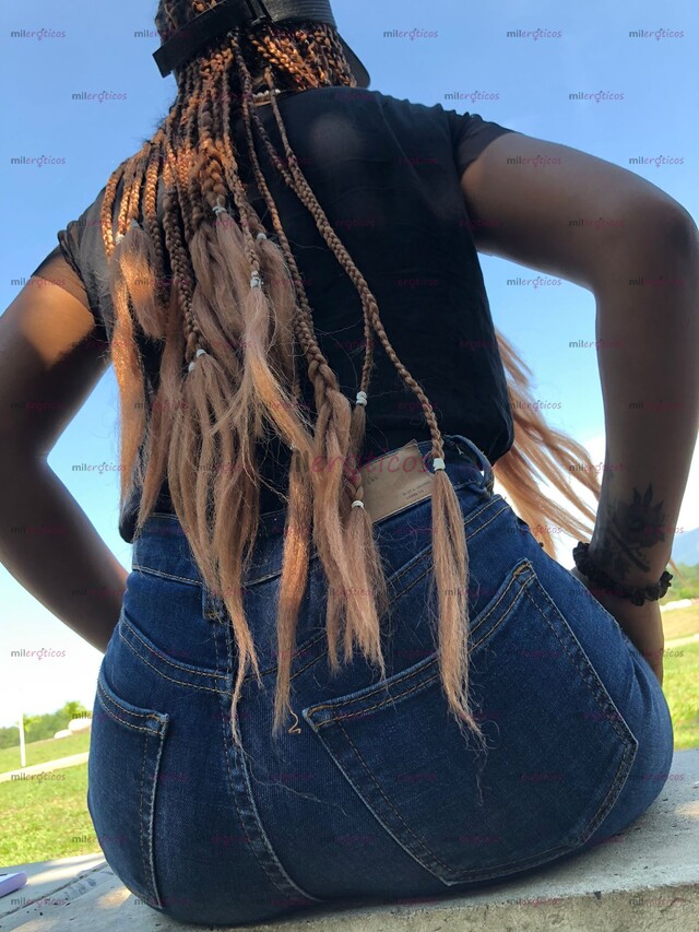 FOTOS DE JOVENCITA MORENA LINDA RECIÉN LLEGADA A TU CIUDAD CON UN CUERPO NATURAL