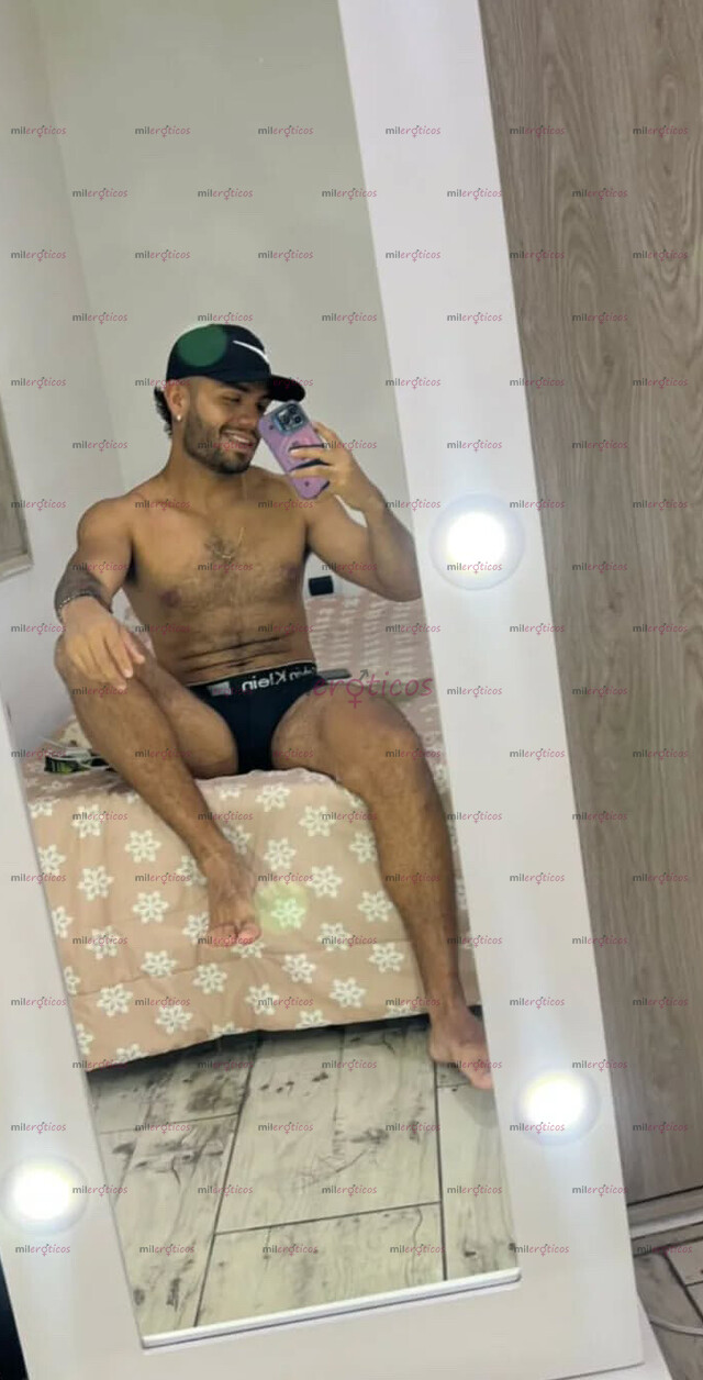 FOTOS DE JOVEN SERIO RESERVADO VELLUDO Y COMPLACIENTE DISCRETO VERSÁTIL