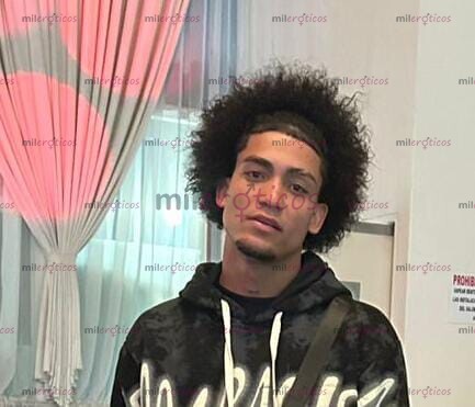 FOTOS DE CUBANO DOTADO XL CON GANAS DE DARTE PLACER