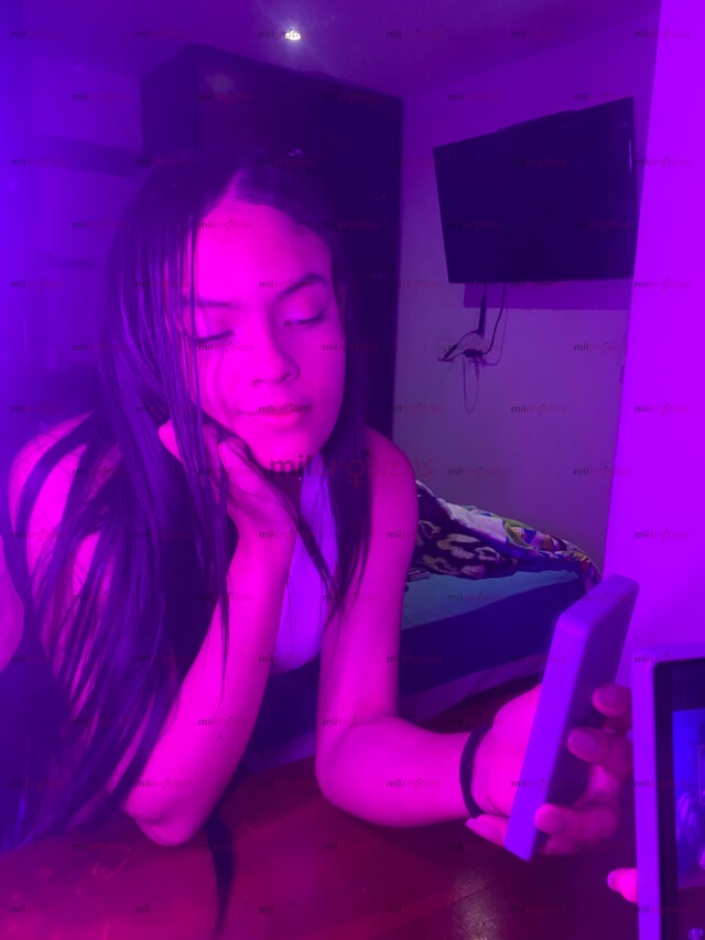 FOTOS DE DULCE Y CARIÑOSA... TE HARÉ SENTIR EL HOMBRE MÁS ESPECIAL