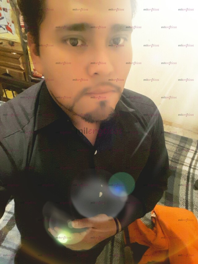 FOTOS DE HOLA BEBE CHARLES A TUS ÓRDENES Y A HACERTE PASAR UN RATO RICO