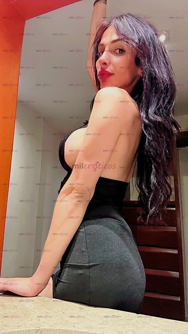 FOTOS DE COLOMBIANA FIESTERA COMPLACIENTE Y MUY CALIENTE PARA ROMPERTE EL C