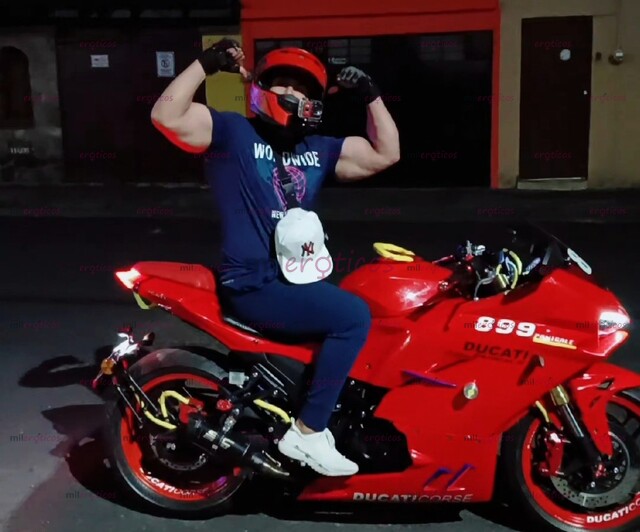 FOTOS DE HOLA!! MUCHO GUSTO HOMBRE CON GANAS DE COMPLACERTE