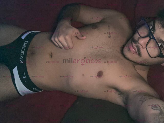 FOTOS DE DOMINANTE! BIENVENIDOS PUTITOS QUE SE QUIERAN SENTIR COMO PERRITAS