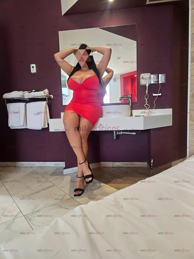 FOTOS DE JULIA, SABROSA CUERPO ENSUEÑO NATURAL!!