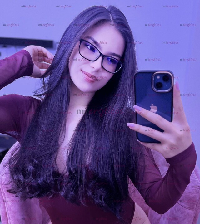 FOTOS DE TATI MASAJISTA ERÓTICA UBICADA EN LAURELES.