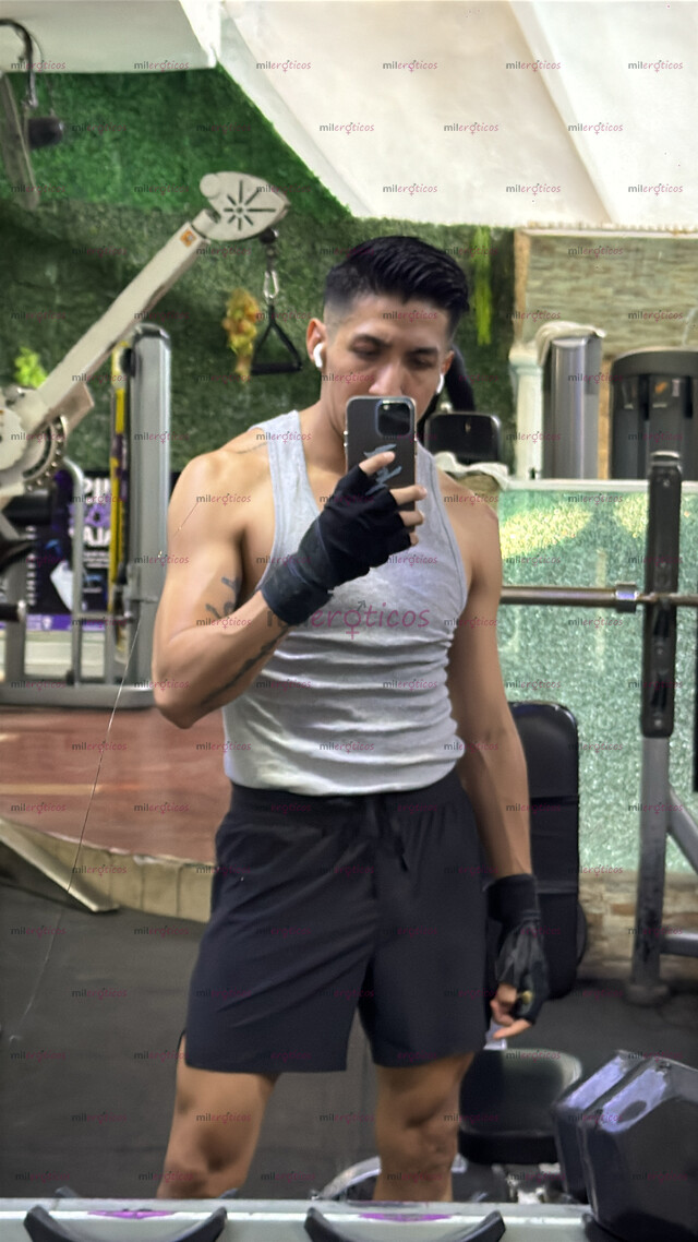 FOTOS DE CHACAL VERGON CON 20 CM CARGADOS DE LECHE