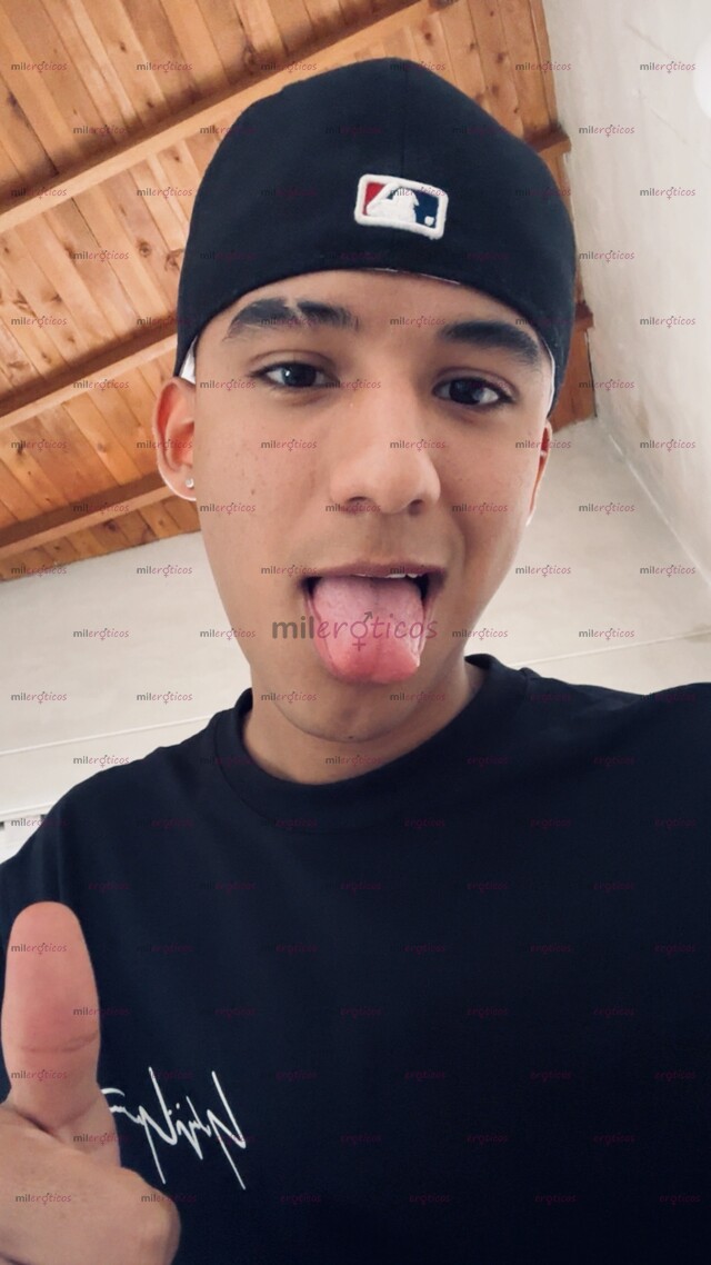 FOTOS DE JOVEN DE 18 AÑOS, SOLO ACTIVOS Y ENCUENTROS EN MEDELLÍN