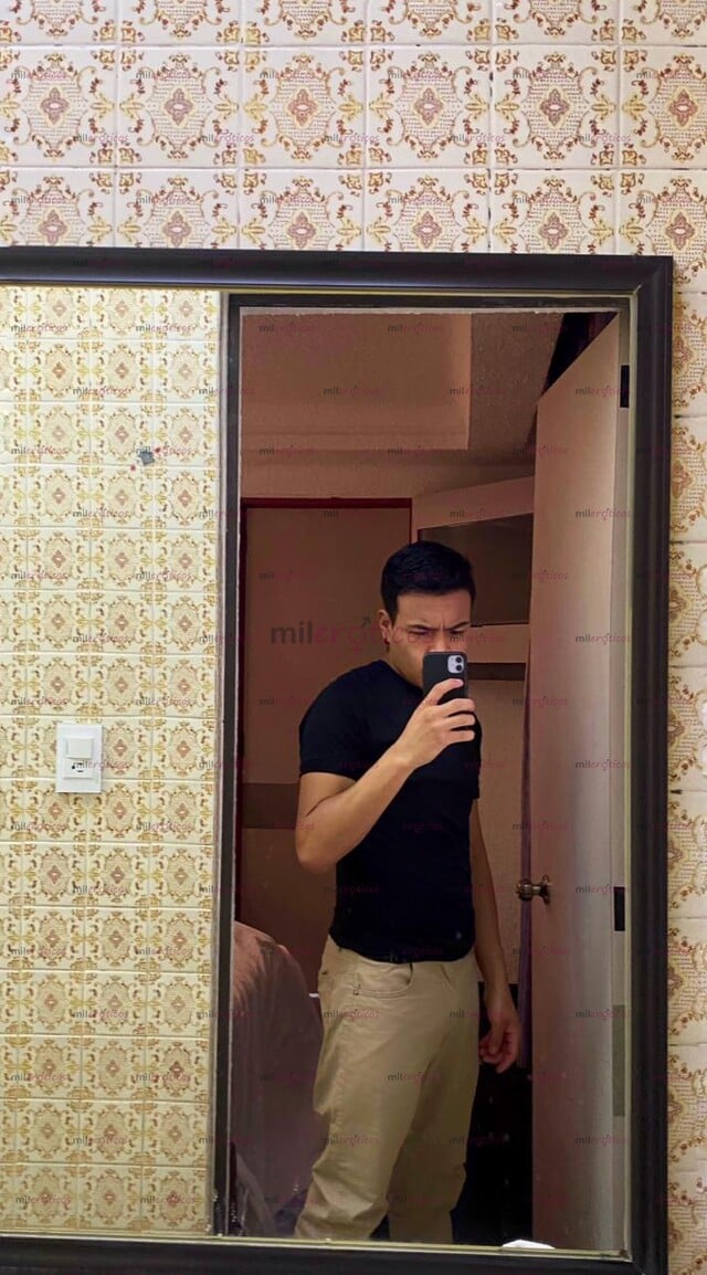FOTOS DE BISEXUAL VARONIL LECHERO 100% ACTIVO LISTO PARA LA FIESTA