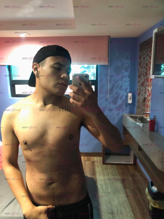 FOTOS DE BISEXUAL VARONIL LECHERO 100% ACTIVO LISTO PARA LA FIESTA