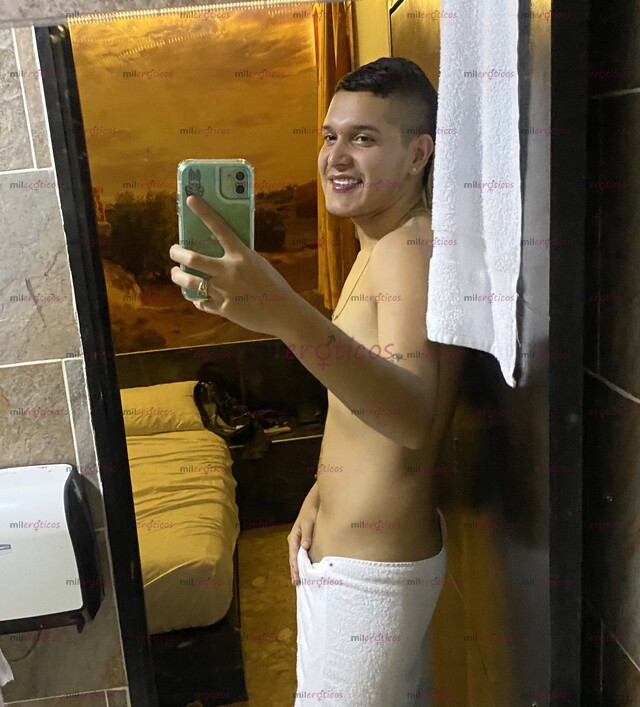 FOTOS DE SOLO CONTENIDO HOT, SOMOS 2 VERSÁTILES MACHOS..