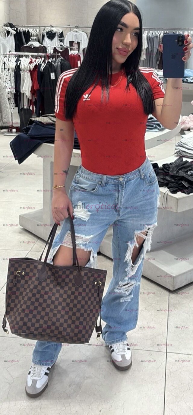 FOTOS DE BELLEZA ESPECTACULAR HERMOSA DE CUERPO ENTERO