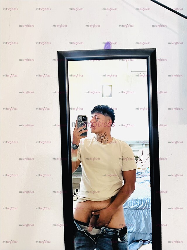 FOTOS DE JOVEN VARONIL CON MUCHA ENERGIA DE PASO EN TU CD;)