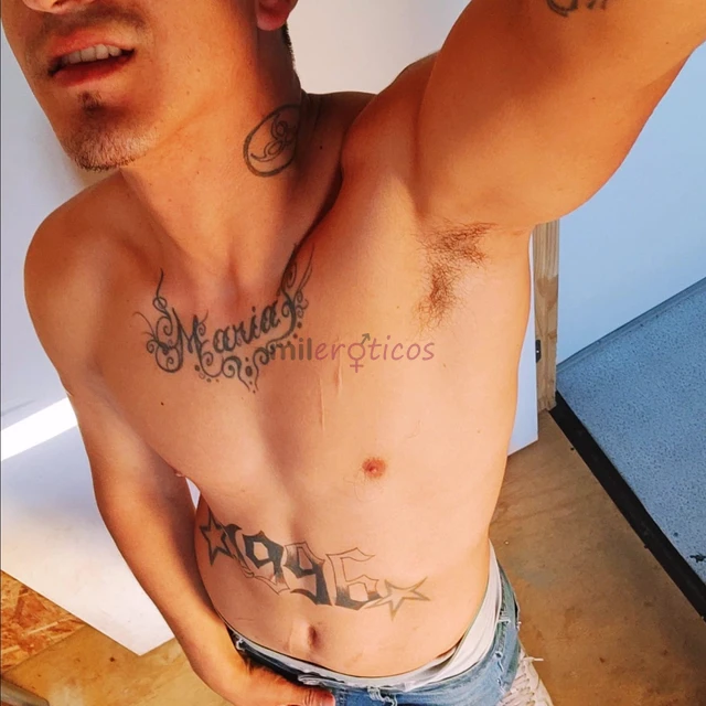 Me encuentro en vina solo voy a domicilios soy tercero para parejas atiendo tambien mujeres solas que deseen probar un flaite rico tatuado y respetuos...