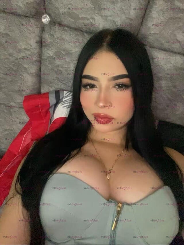 FOTOS DE HERMOSA PELI NEGRA COLOMBIANA JOVEN NUEVA EN LA PÁGINA
