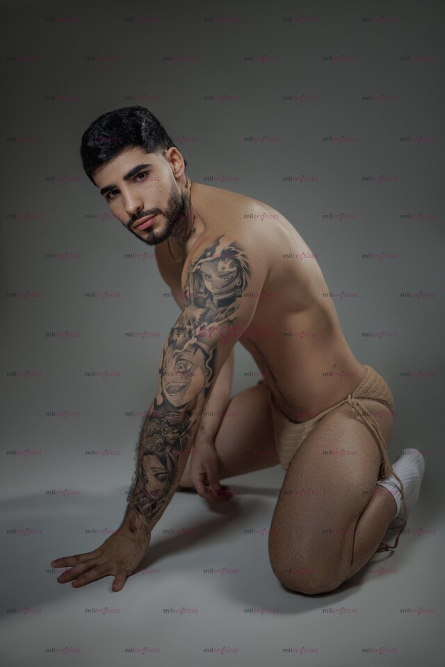 FOTOS DE CHICO ATLÉTICO EXCLUSIVO DISPUESTO A COMPLACERTE