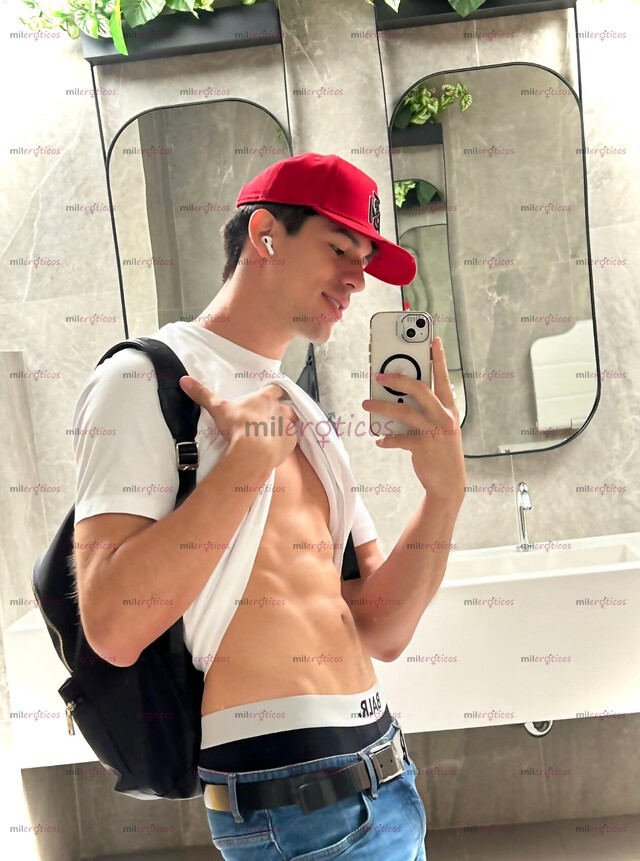 FOTOS DE BOY WITH A GOOD ATTITUDE, I