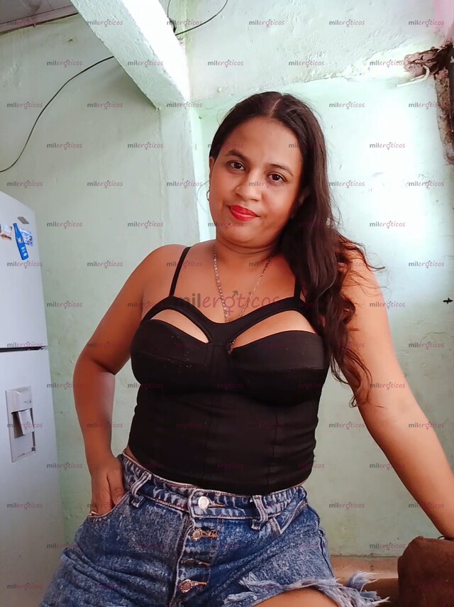 FOTOS DE SOY UNA MORENAZA MUY COMPLACIENTE PARA EL SEXO