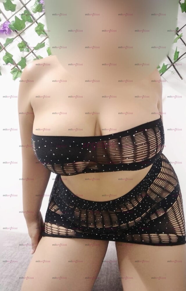 FOTOS DE CURBY RICA CON GANAS DE DARTE UNA BUENA MAMADA VEN A CONOCERME