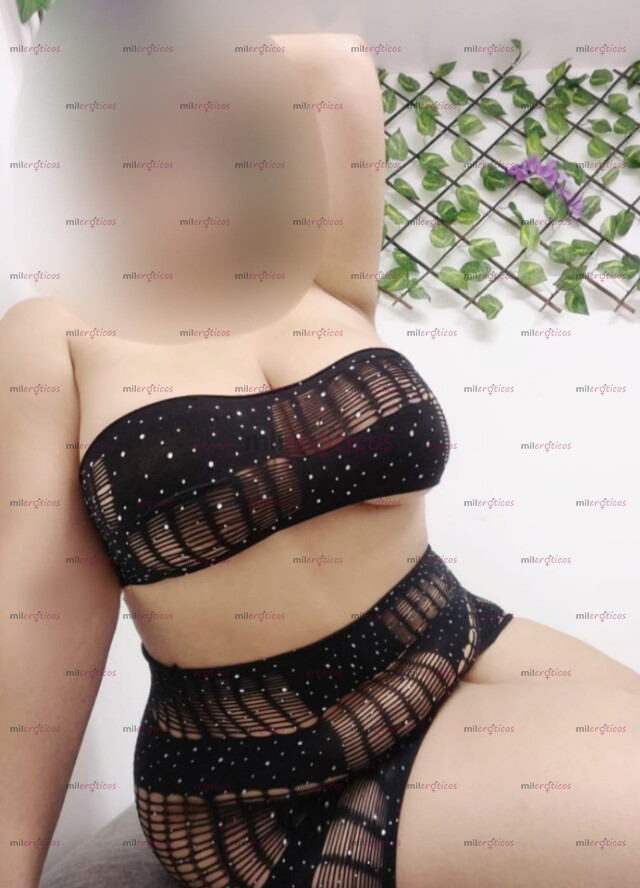 FOTOS DE CURBY RICA CON GANAS DE DARTE UNA BUENA MAMADA VEN A CONOCERME