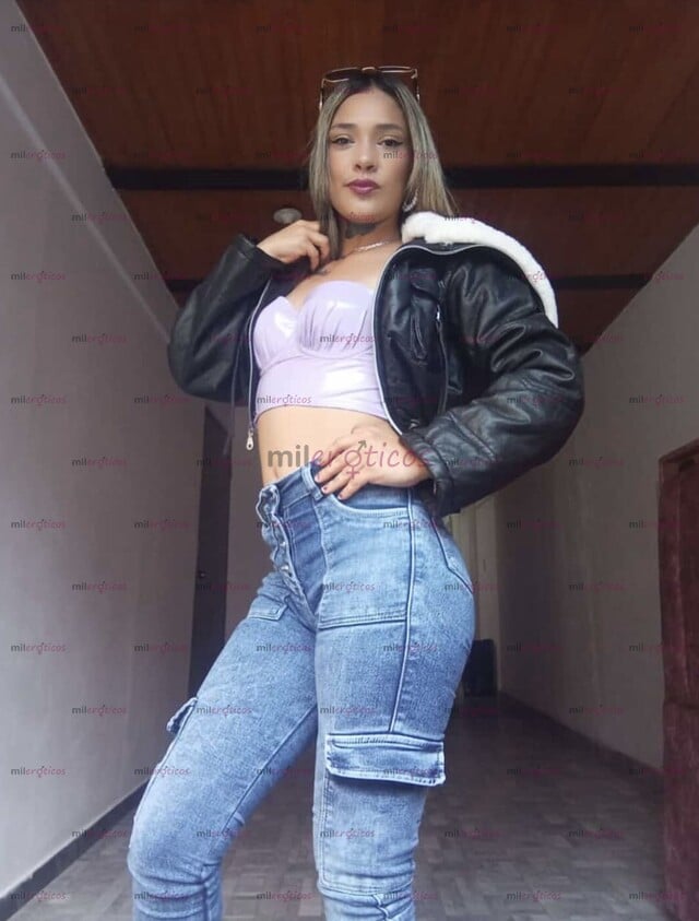 FOTOS DE SOY UNA LINDA CHICA, DE BOGOTA. DELGADA Y MUY SEXY