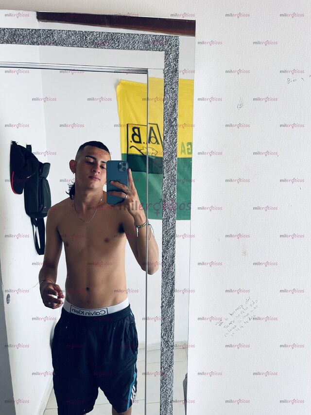 FOTOS DE POLLITO VERSÁTIL CON GANAS DE PASAR UN RATO AGRADABLE