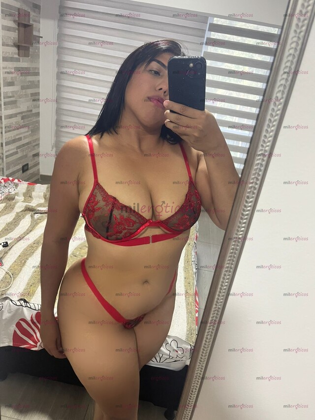 FOTOS DE LAURA ELEGANTE MUJER AMABLE COMPLACIENTE Y LLENA DE PASIÓN