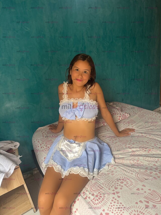 FOTOS DE VIKI,19 AÑITOS DE CUERPO DELGADO Y NATURAL