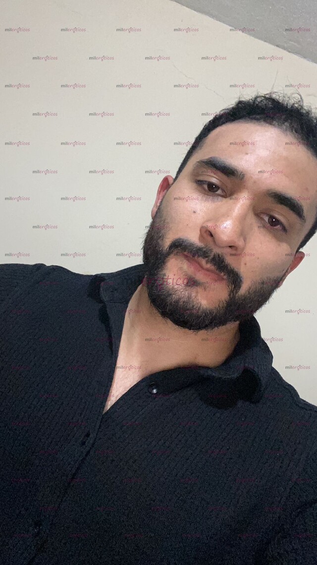 FOTOS DE MASCULINO BARBÓN, ATLÉTICO Y VELLUDO .