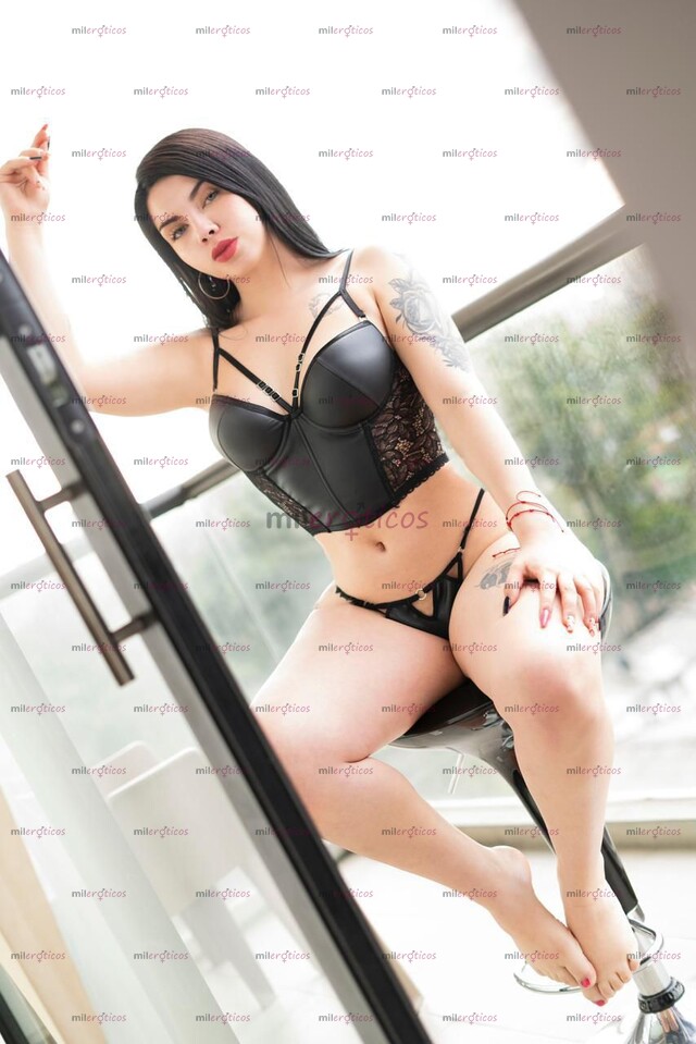 FOTOS DE BLANQUITA PELINEGRA CON UN CULO DELICIOSO Y UNA VAGINA MUY MOJADITA