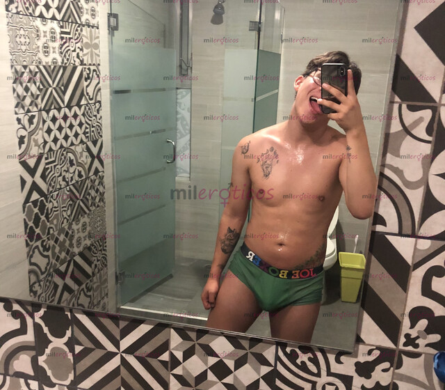 FOTOS DE SOY MAX, ATENTO, GUAPO, Y MUY CALIENTE DISCRETO, Y COMPLACIENTE