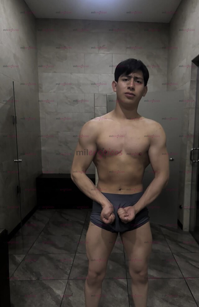 FOTOS DE HOLA ME LLAMO DANIEL CHICO ATLÉTICO GUAPO Y VARONIL DE PASO POR TU CIUDAD