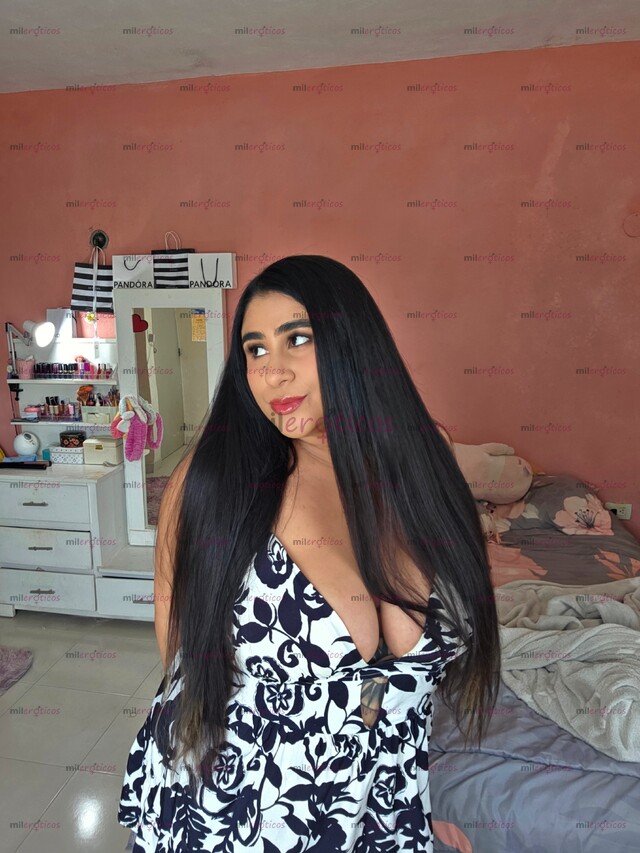 FOTOS DE CANDY VANESSA SEXY MUJER CURVY CON DELICIOSAS CURVAS PARA TI PAPI