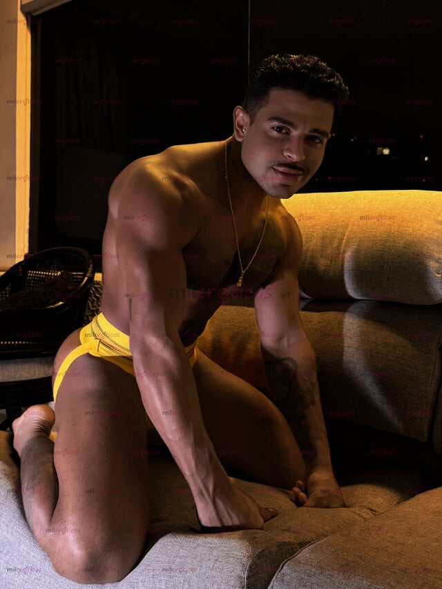 FOTOS DE COLOMBIANO 20CM GRUESOS JOVENCITO Y MUY BUEN CUERPO EDUCADO Y DISCRETO