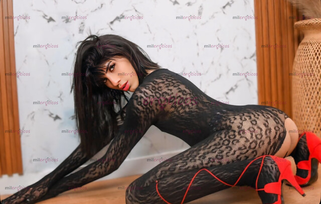 FOTOS DE SOY SIARA, LA BEBECITA DEL GRUPO , LISTA PARA CUMPLIR TUS FANTASÍAS