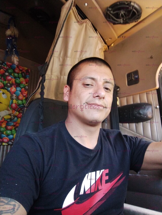 FOTOS DE TRAVIESO Y JUGUETON Y COJELON TE CUMPLIRE TUS FANTASIAS MAS CACHONDAS Q TENGAS