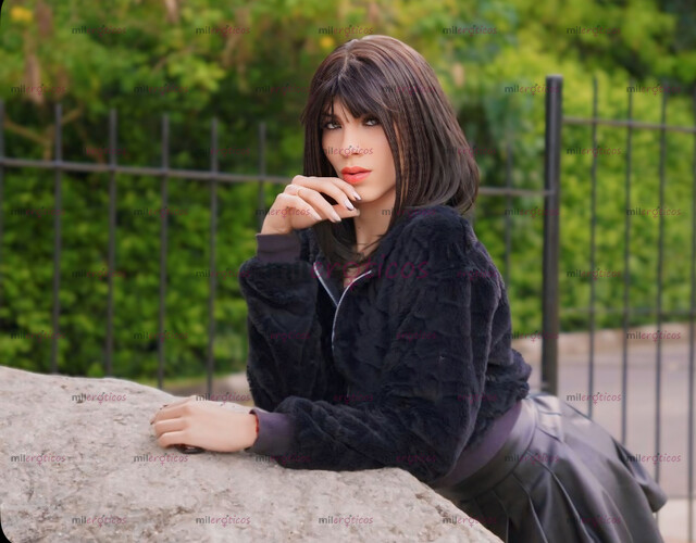 FOTOS DE SOY SIARA, LA BEBECITA DEL GRUPO , LISTA PARA CUMPLIR TUS FANTASÍAS
