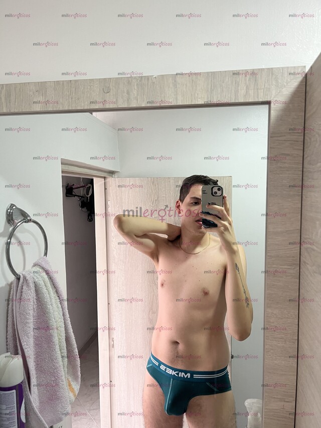 FOTOS DE ENFERMERO PROFESIONAL, OFREZCO SERVICIO DE MASAJES Y SUEROTERAPIAS