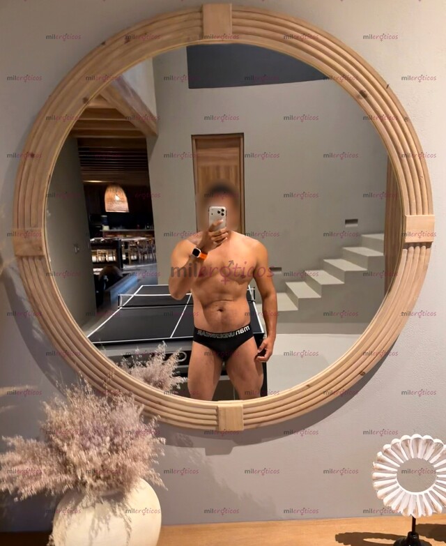 FOTOS DE MORENO ACTIVO DE GYM. MACHO TE DOY VERGA Y LECHE