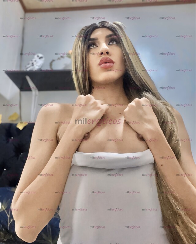 FOTOS DE SOY SIARA, LA BEBECITA DEL GRUPO , LISTA PARA CUMPLIR TUS FANTASÍAS