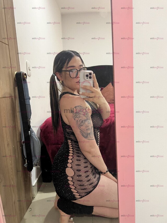 FOTOS DE VALENTINA 23 AÑOS LINDAS CURVAS , ACUERPADA