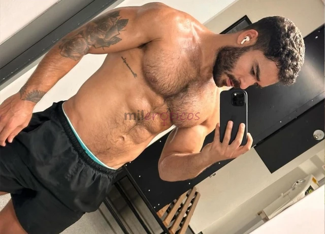 Atencao atendimento com hora marcada meu nome de trabalho e felipeativo e passivo ou versatil massoterapeuta personal trainer educado simpatico cheiro...