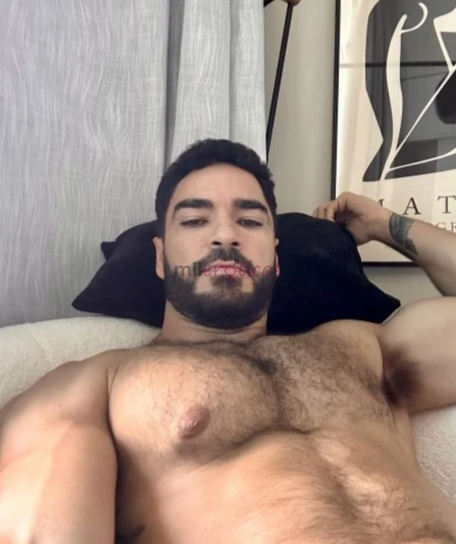 Atencao atendimento com hora marcada meu nome de trabalho e felipeativo e passivo ou versatil massoterapeuta personal trainer educado simpatico cheiro...
