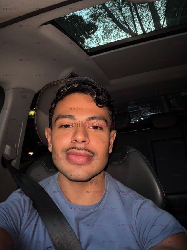 FOTOS DE COLOMBIANO 20CM GRUESOS JOVENCITO Y MUY BUEN CUERPO EDUCADO Y DISCRETO