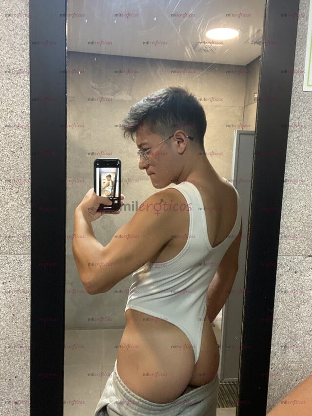FOTOS DE JOVEN ATLÉTICO, NALGON, CHAPARRITO, ATREVIDO, ENTREGADO, COMPLACIENTE Y LINDO