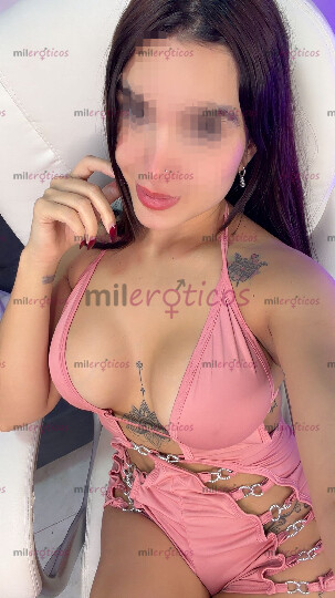 FOTOS DE NÍCOL DULCE Y ENCANTADORA DE SENOS GRANDES Y BUEN CULO
