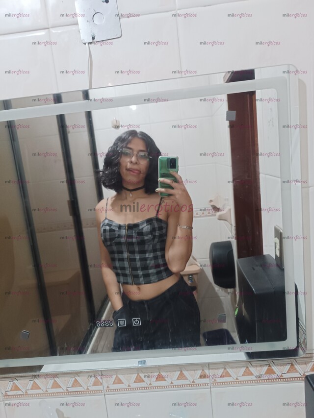 FOTOS DE DE VUELTA Y MÁS RICA QUE ANTES. FLAQUITA CON CURVAS.