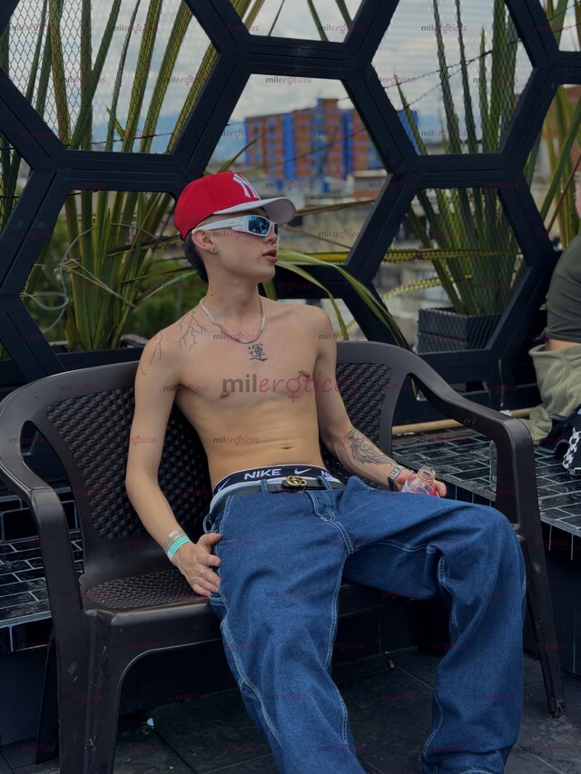 FOTOS DE MATHIAS POLLO VERGON FULL ERECCIÓN CALIENTE Y ATENTO, COMPLACIENTE Y MASCULINO