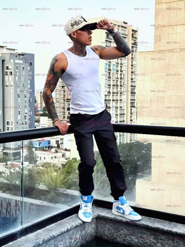FOTOS DE MYKE UN COLOMBIANO TATUADO POR POCOS DIAS